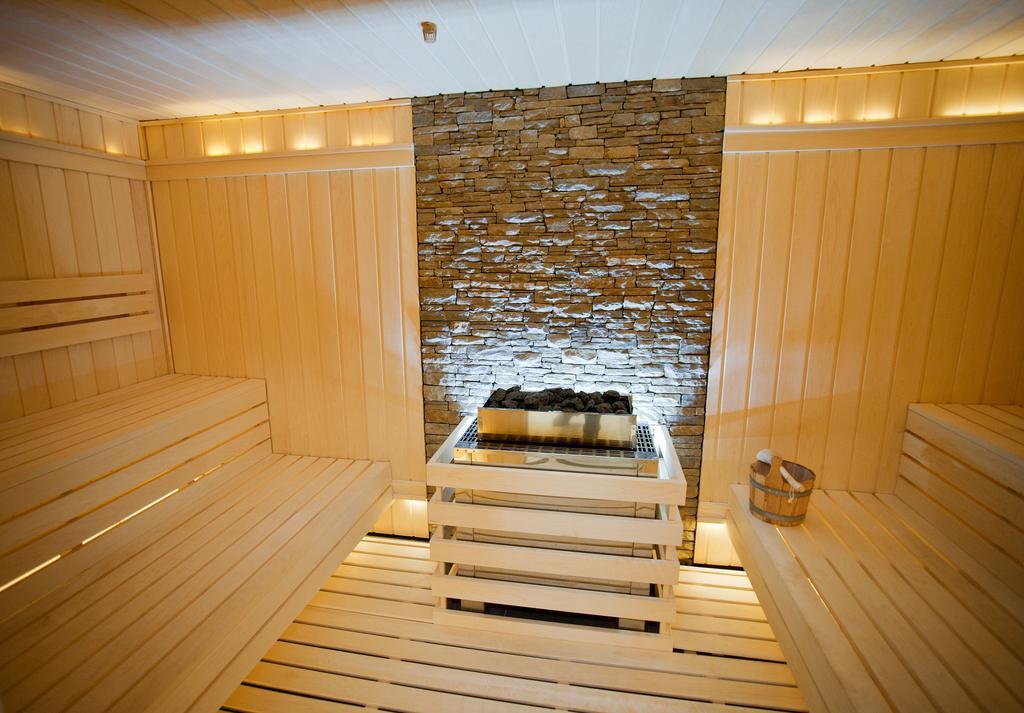 Hotel & Spa Czarny Gron Rzyki Exteriér fotografie