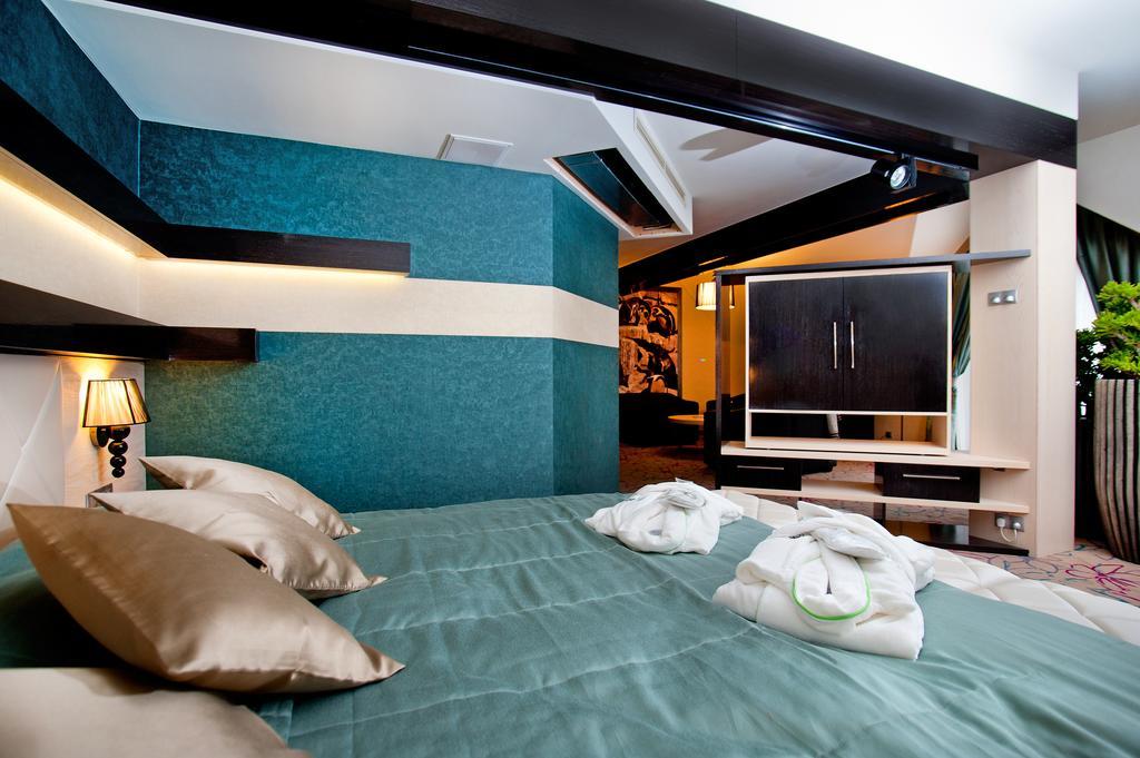 Hotel & Spa Czarny Gron Rzyki Pokoj fotografie