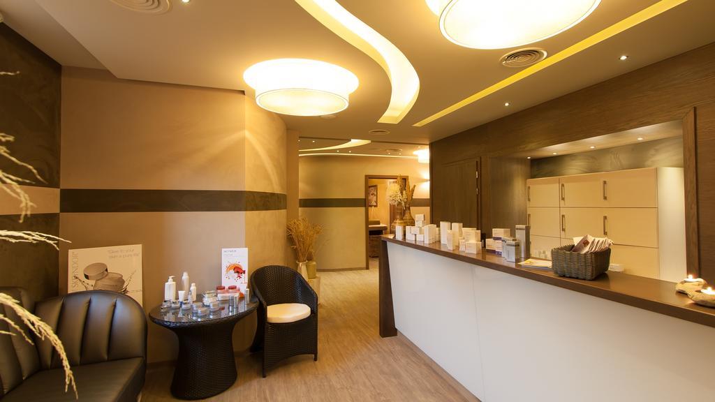 Hotel & Spa Czarny Gron Rzyki Exteriér fotografie