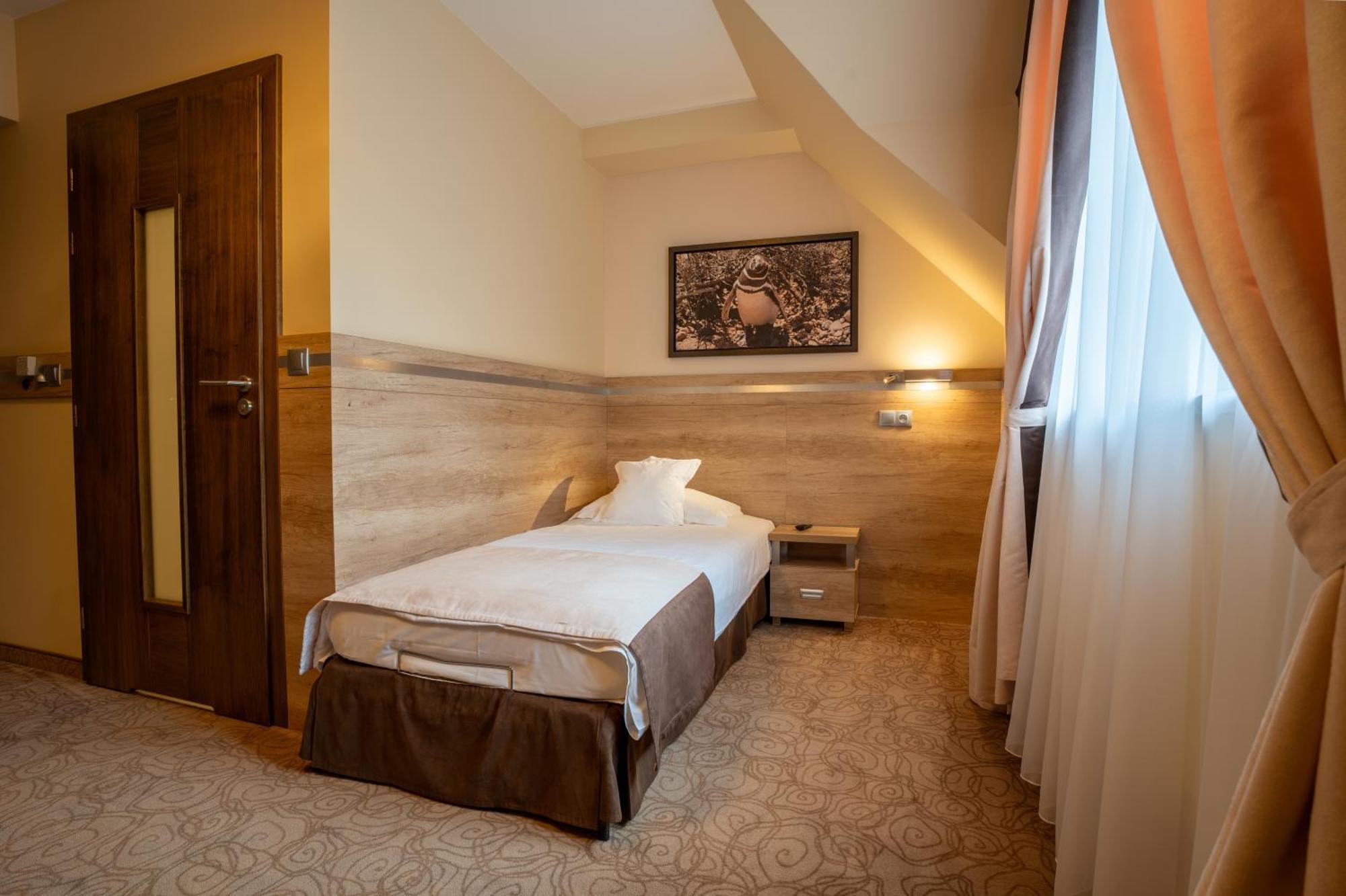 Hotel & Spa Czarny Gron Rzyki Exteriér fotografie