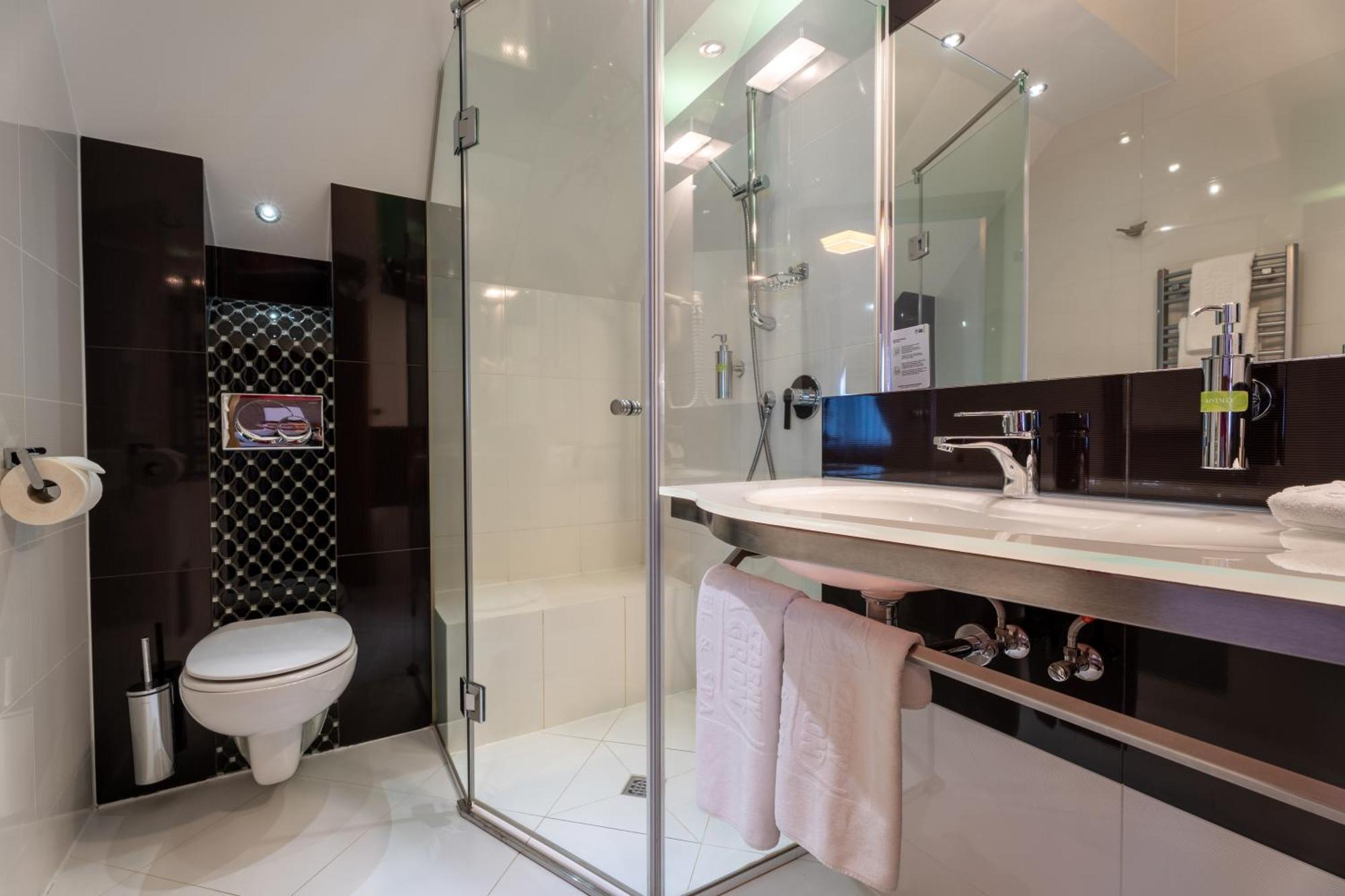 Hotel & Spa Czarny Gron Rzyki Exteriér fotografie