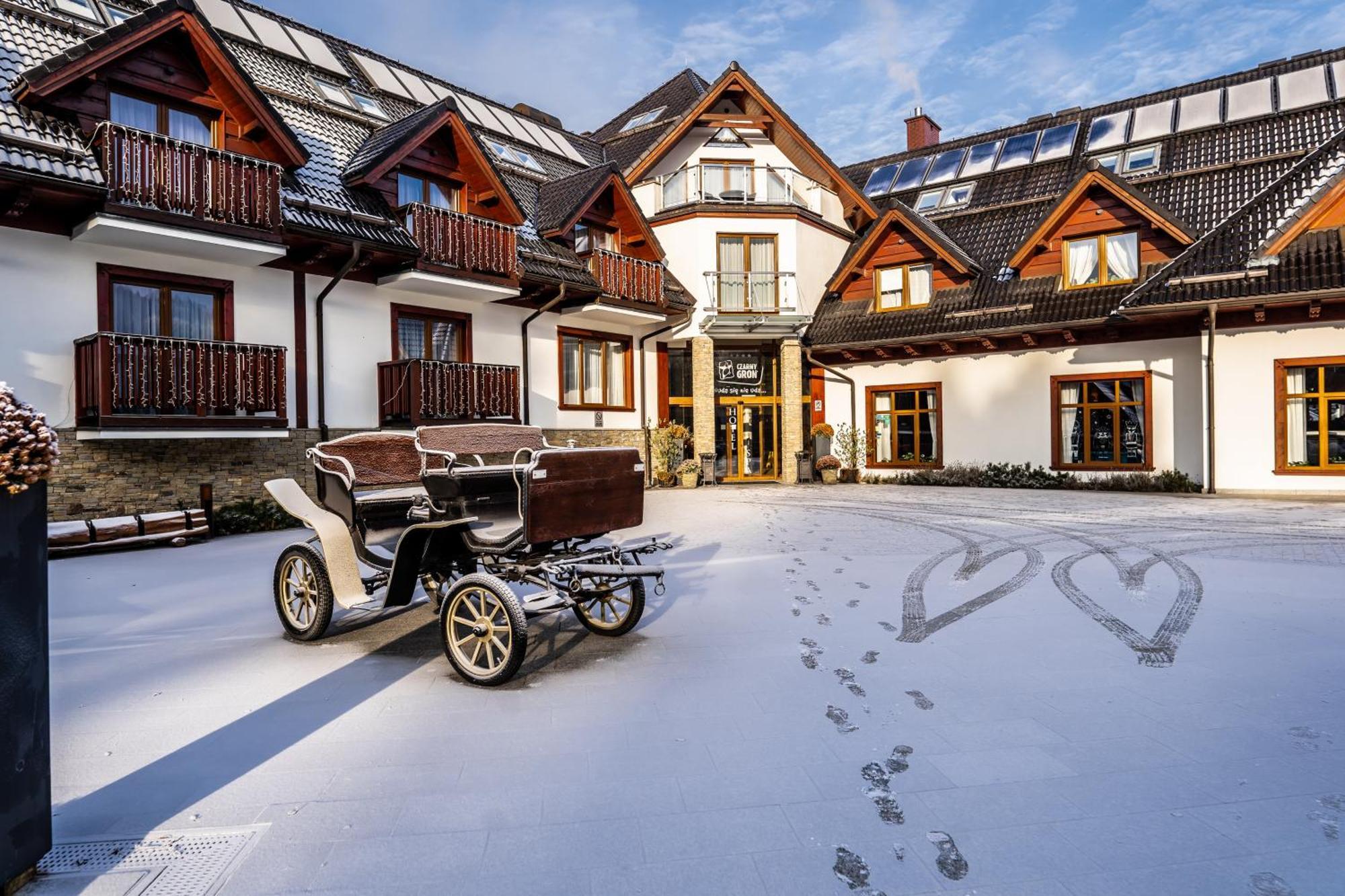Hotel & Spa Czarny Gron Rzyki Exteriér fotografie